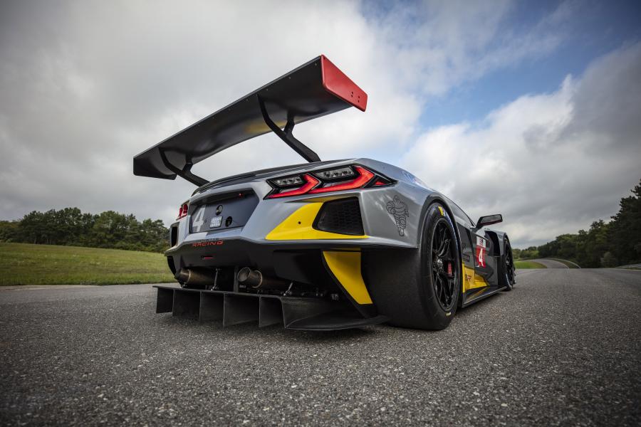 Chevrolet Corvette C8.R (C8) 2020 года  (фото 17 из 18)